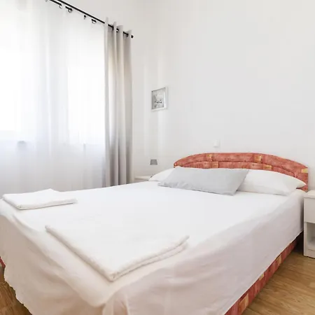 Apartment Anda-4 By Interhome Trogir