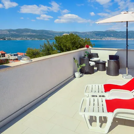 Apartment Anda-4 By Interhome