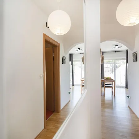 Apartment Apartment Anda-4 By Interhome