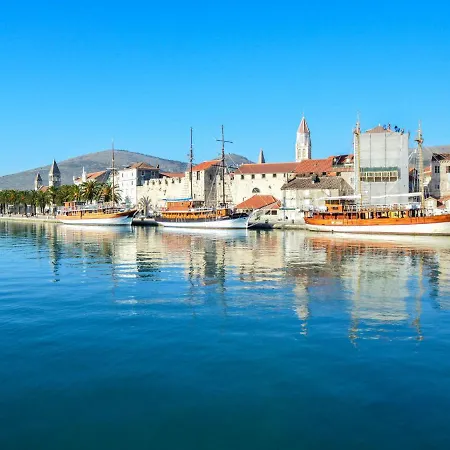 Anda-4 By Interhome Appartement Trogir