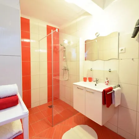 Appartement Anda-4 By Interhome Trogir